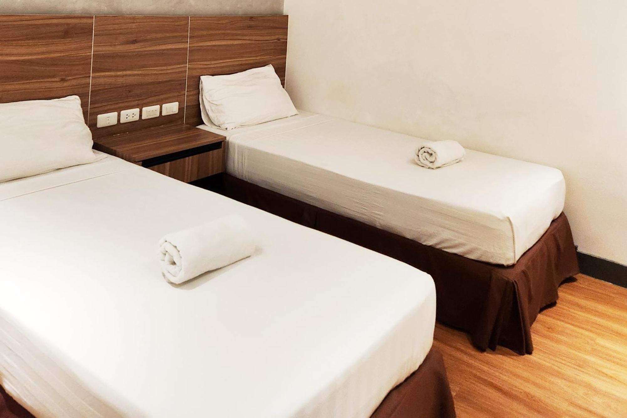 Boulevard Pension Hotel Cebu ภายนอก รูปภาพ