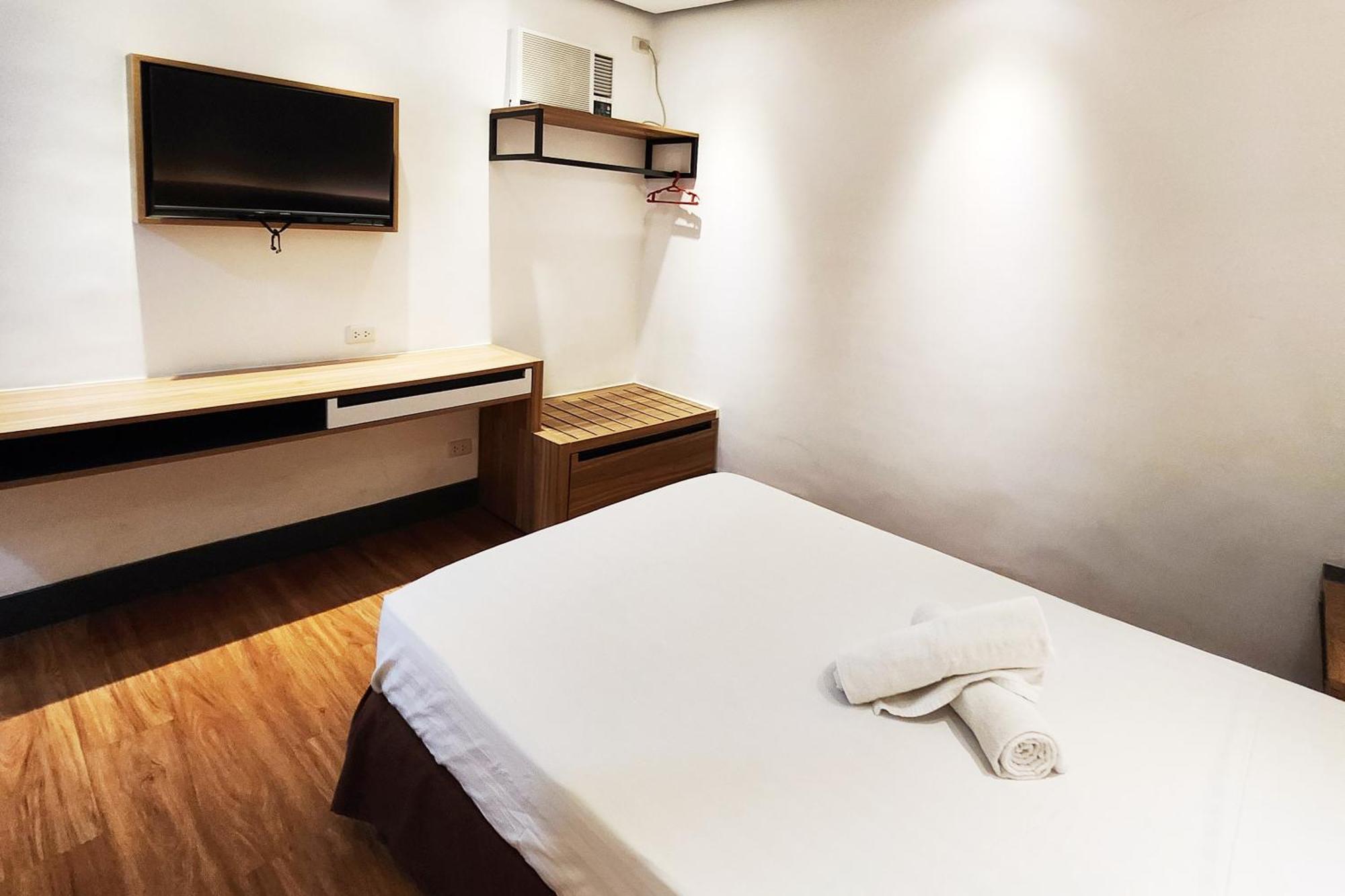 Boulevard Pension Hotel Cebu ภายนอก รูปภาพ