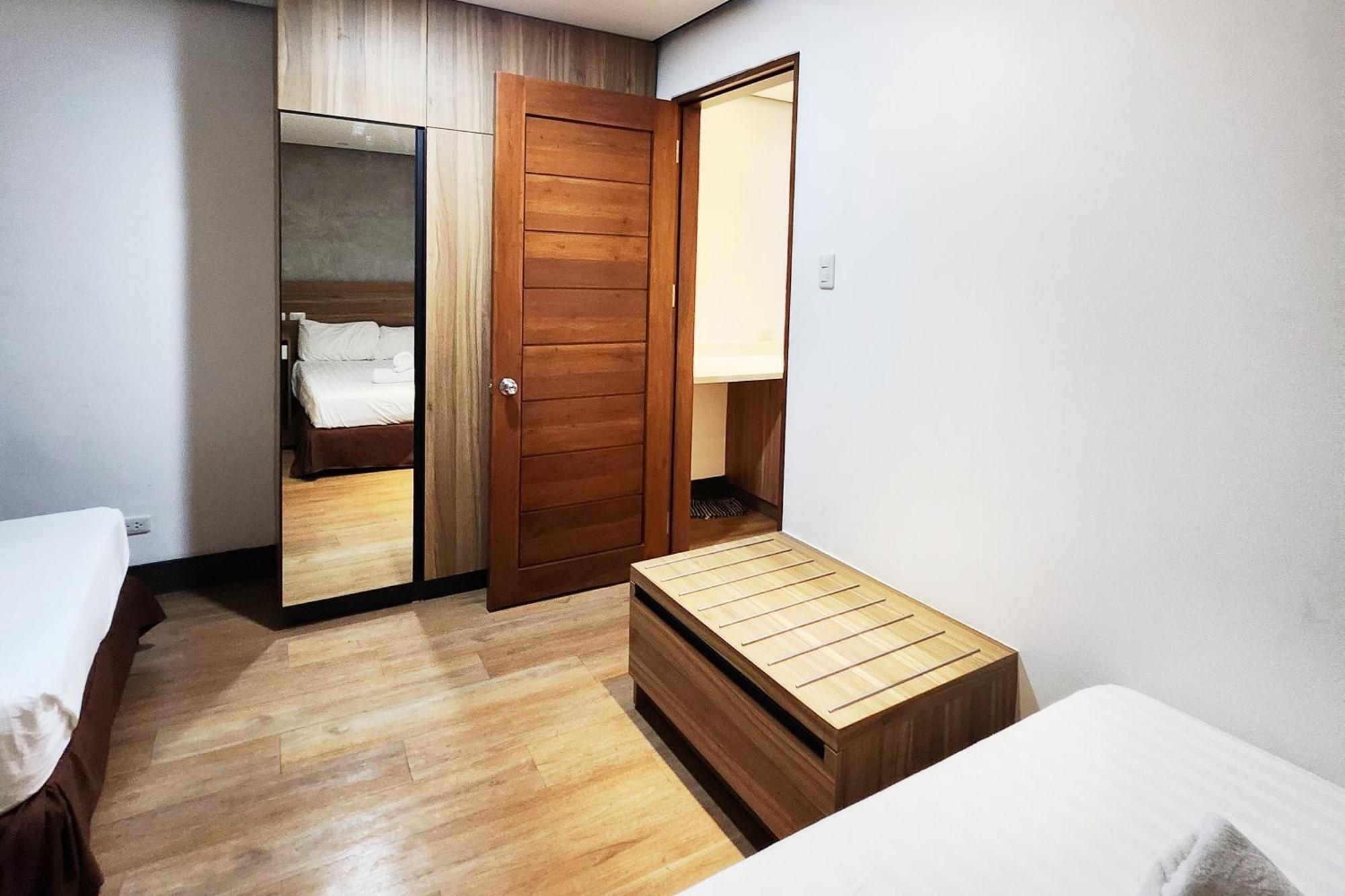 Boulevard Pension Hotel Cebu ภายนอก รูปภาพ