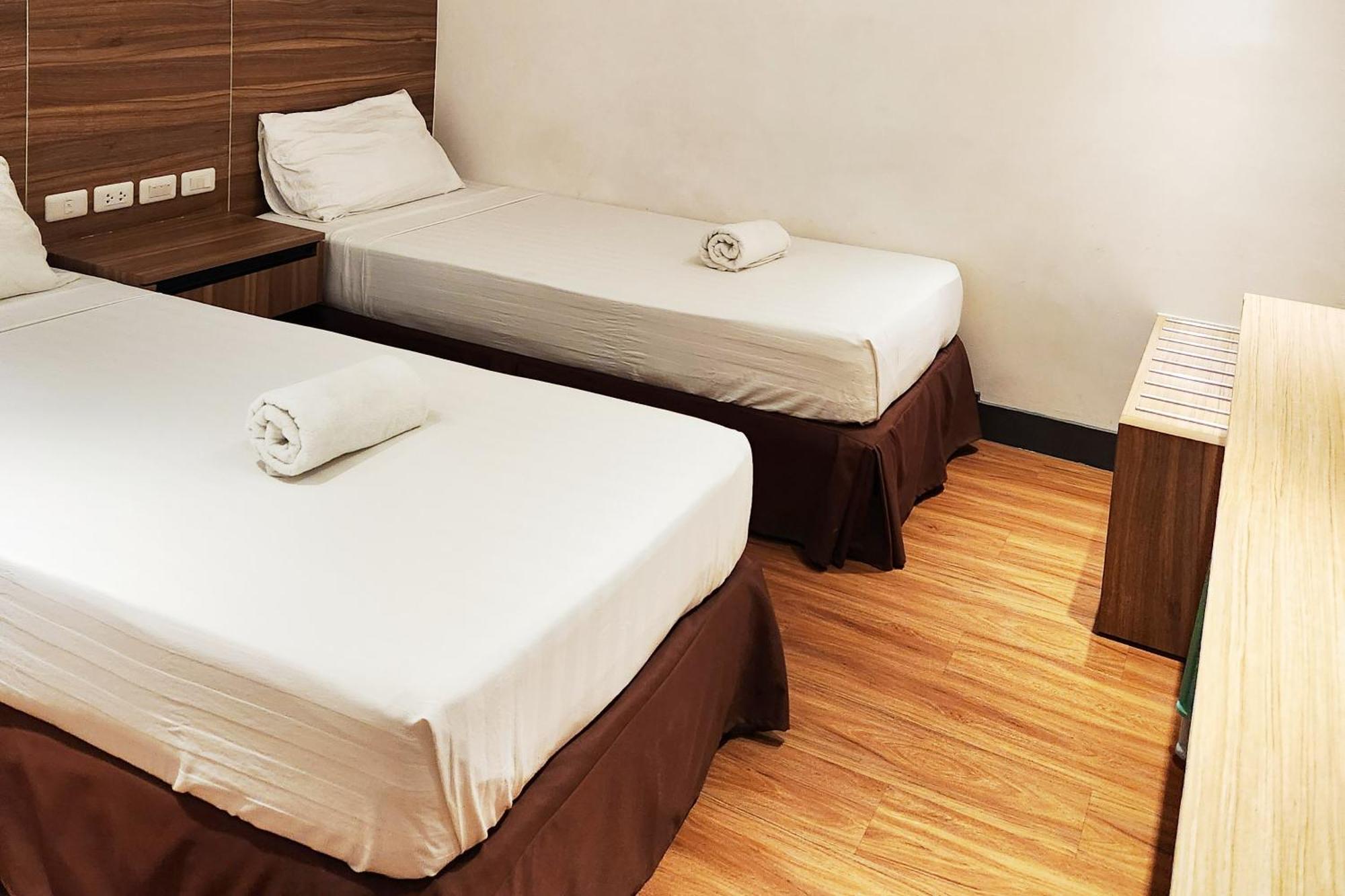 Boulevard Pension Hotel Cebu ภายนอก รูปภาพ